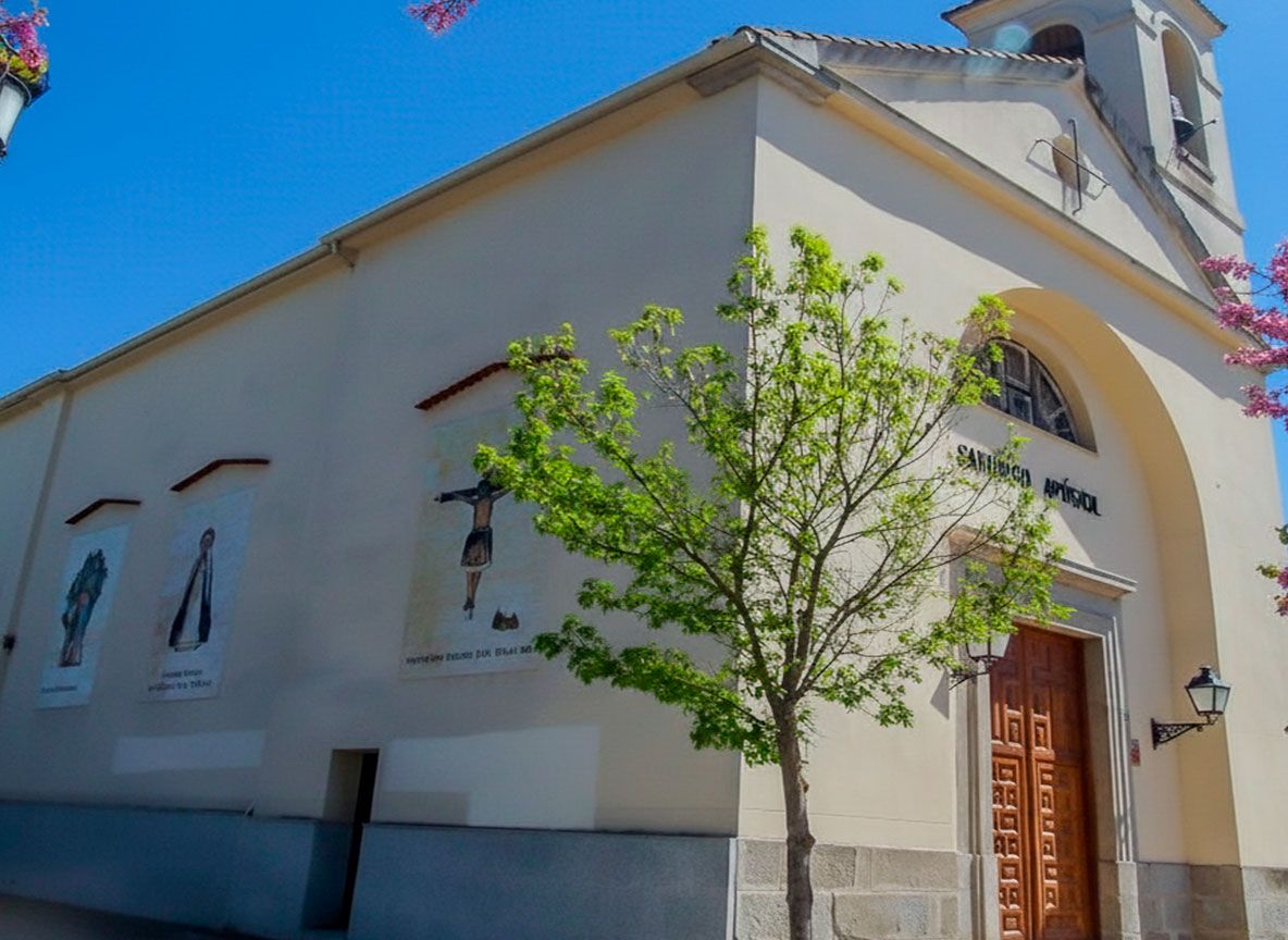 Iglesia de Santiago Apóstol Iglesia de Santiago Apóstol